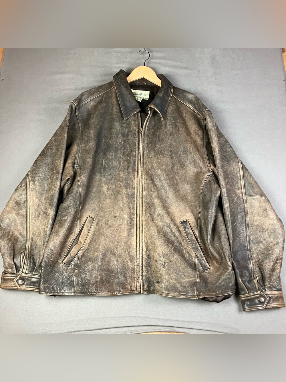 Vintage Eddie Bauer Men’s Size XXL Distressed Leather Bomber Jacket Brown. In us